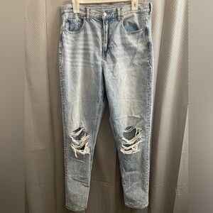 American Eagle Mom Jean